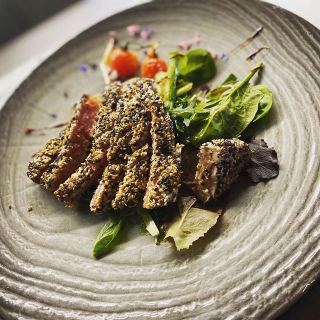 👨🏻🍳 La cuisine du Mille Sabords 👨🏻🍳 #restaurant #millesabords #courchevel #courchevel1850 #ontheslopes #snow #mountains #mountainlovers #italie #italianfood #pasta #pizza #bestplace #cuisine #mercichef #goodfood #instafood #maisontournier #terrasse #italianfoodporn #lovethisplace #complètementnodies