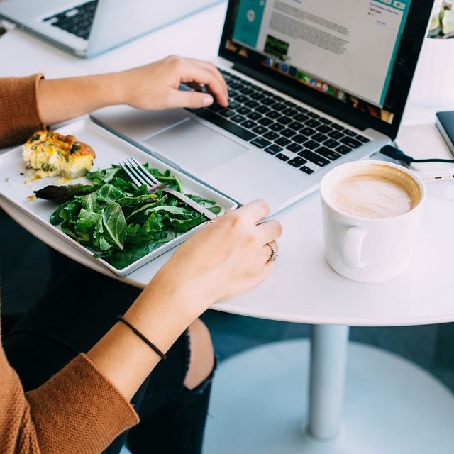 TELETRAVAIL 💻 Vous vous êtes habitués au télétravail pour réaliser vos tâches tout au long de la journée ? Chez Tulip Residences, vous ne serez pas dépaysés ! 😉
Un environnement confortable, spacieux, cocooning et moderne qui vous fera sentir comme à la maison, avec toutes les options nécessaires à un service premium pour vous accueillir dans les meilleures conditions. C'est ça, Tulip Residences. 💪
#PerfectStay #StayLiveEnjoy #CityBreak #TakeCare #WelcomeHome #aparthotel #hotel #travel #tourism #apartments #TulipResidence #hotels #tourisme #servicedapartments #businesstravel #familytravel #travel #instatravel #worktravel #citadines #serviceresidence #instadaily #instatravel #hotelstyle #hotelstays #hotelholidays #luxuryhotel #luxuryhotels #hotelrooms #hoteldesign