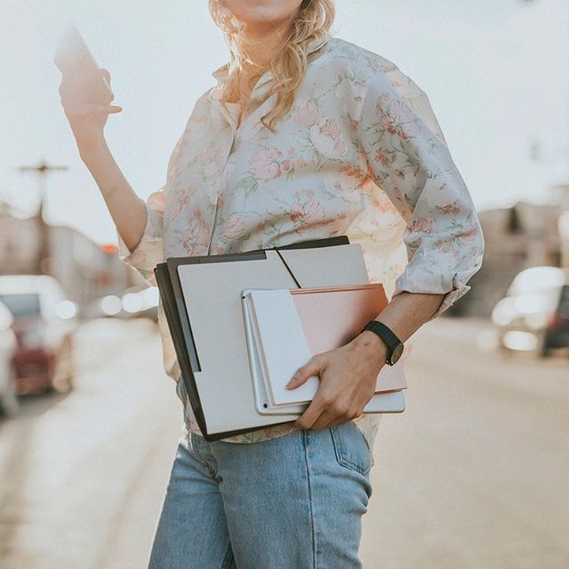 🚪 À la recherche d'un lieu d'accueil en urgence pour travailler en silence dans un espace dédié à la créativité et à l'imagination ?
👉 Tulip Residences et son Tulip Café sont à votre disposition et vous ouvrent leurs portes !
Vous pouvez même accueillir vos collaborateurs et profiter de l'espace de coworking pour travailler en réunion et réaliser votre présentation devant votre équipe. 🙌
Découvrez-en plus sur www.tulipresidences.com
#PerfectStay #StayLiveEnjoy #CityBreak #TakeCare #WelcomeHome #aparthotel #hotel #travel #tourism #apartments #TulipResidence #hotels #tourisme #servicedapartments #businesstravel #familytravel #travel #instatravel #worktravel #citadines #serviceresidence #instadaily #instatravel #hotelstyle #hotelstays #hotelholidays #luxuryhotel #luxuryhotels #hotelrooms #hoteldesign